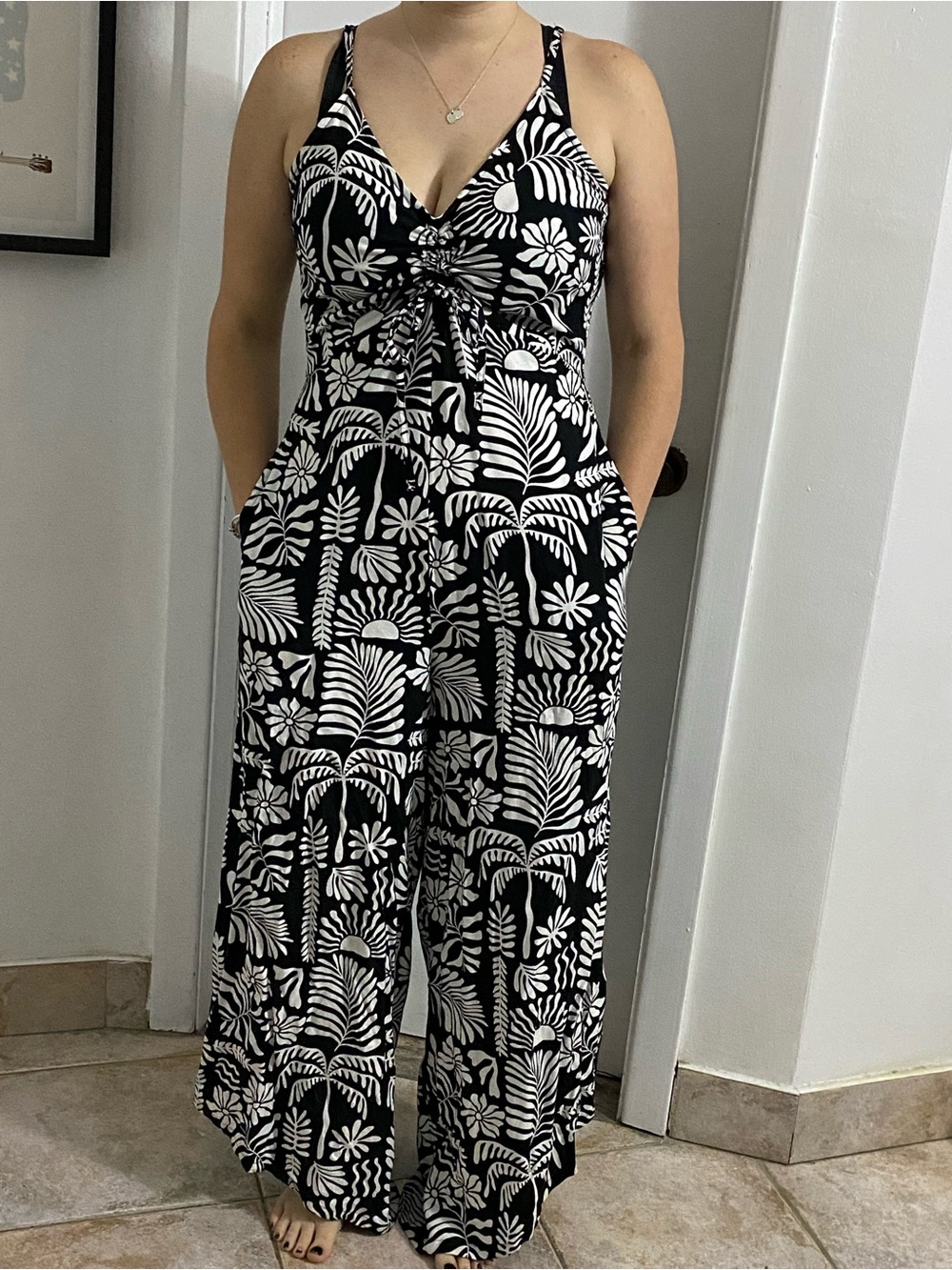Japna Black & White Floral Wide-Leg Jumpsuit - Women's size large
